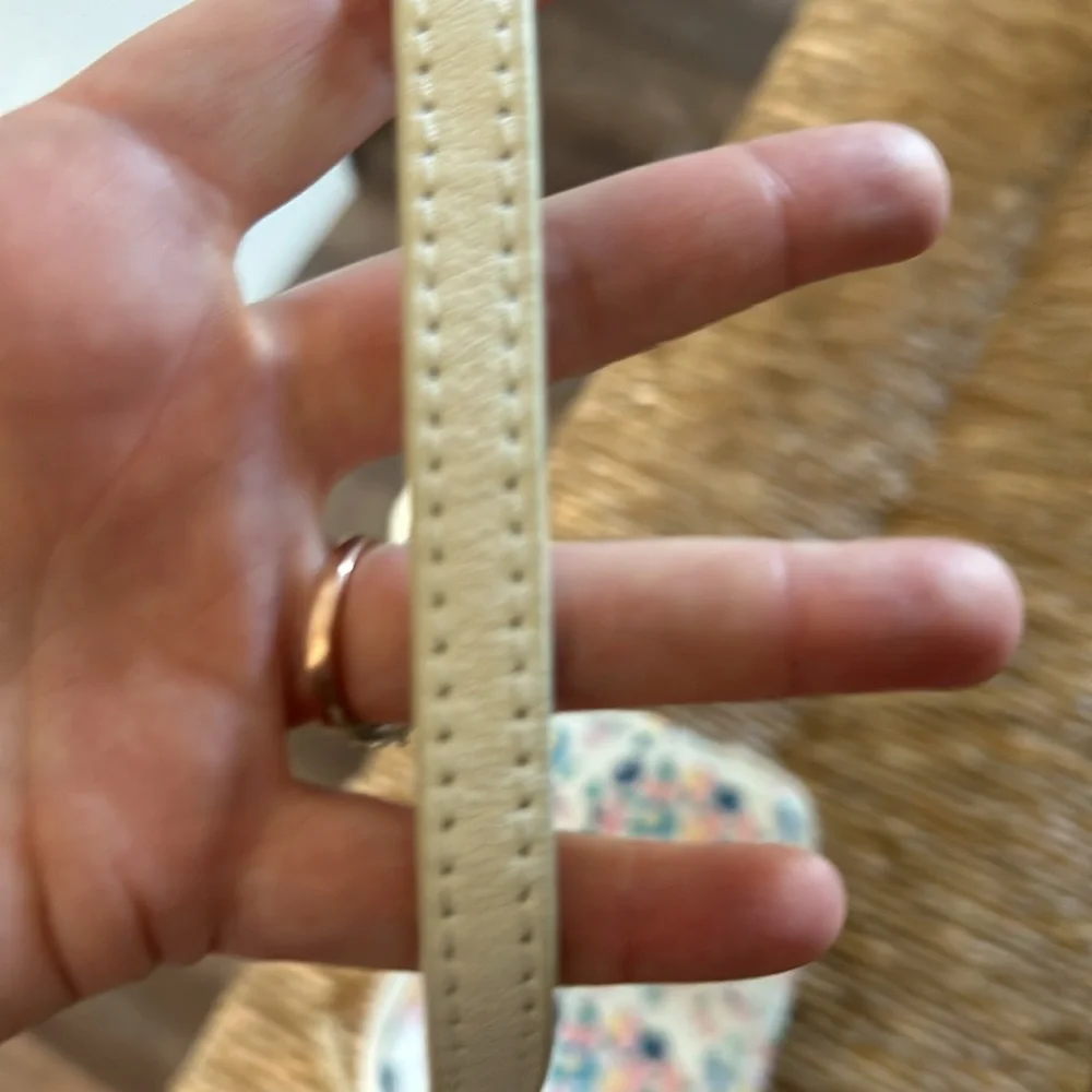 Mark & Graham crossbody floral bag ❤️ - Picture 7 of 12